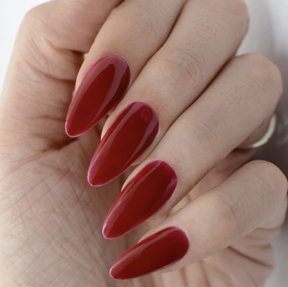 Esmalte #133 Cherry red 15ml Pihnkmask - Imagen 2